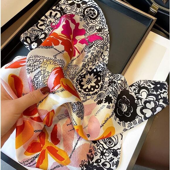 Funky floral Silk Scarf - Picture 2 of 5